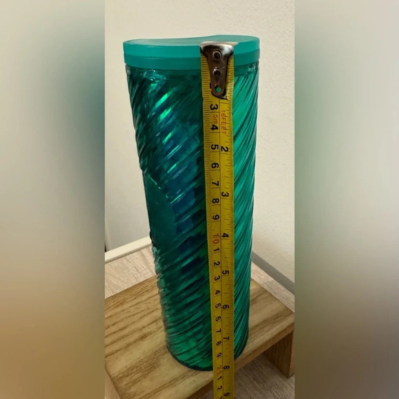 STARBUCKS COFFEE 2022 HOLIDAY GREEN PATTERN 16 OZ ACRYLIC TRAVEL MUG TUMBLER NEW - Picture 10 of 11